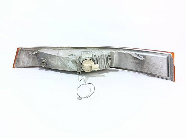 8200163918 RENAULT Piloto intermitente derecho  en stock Gandía