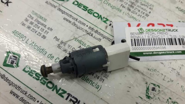 8200168238 RENAULT Interruptor de luz de freno comprar Bilbao