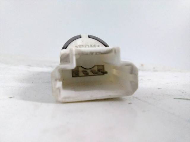 8200168238 RENAULT Interruptor de luz de freno  disponible Vigo