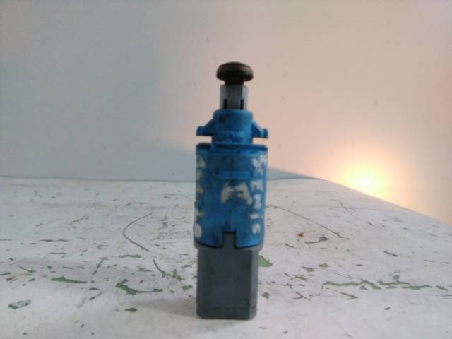 8200168239 Interruptor de embrague  disponible Málaga