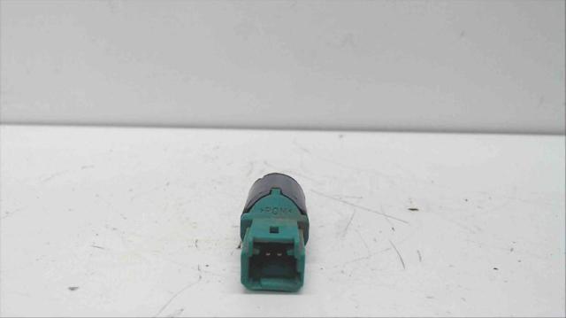 8200168240 RENAULT Interruptor de embrague  comprar en Oviedo