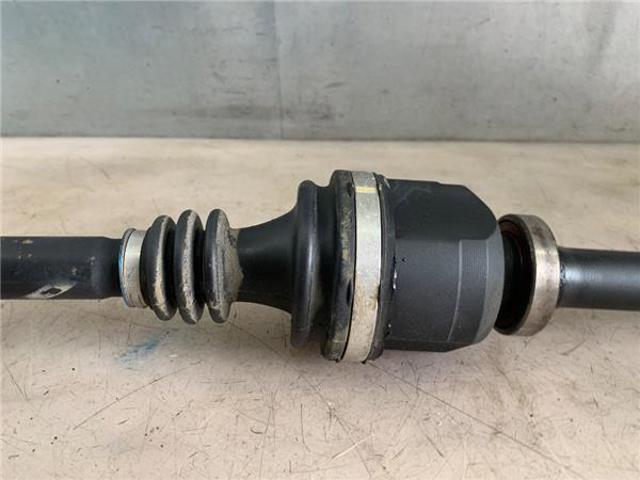 8200169163 RENAULT Semieje delantero derecho  en stock Córdoba