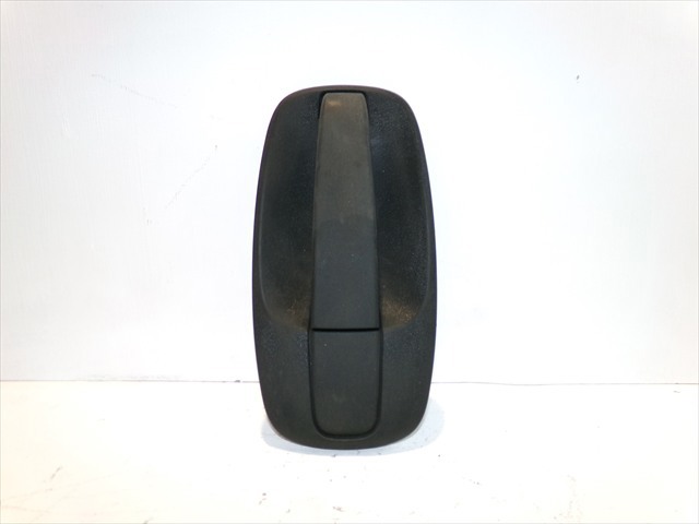 8200170597 Manija exterior derecha de puerta delantera  disponible Utrera
