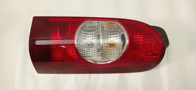 8200171478 RENAULT Piloto trasero derecho  comprar en Oviedo