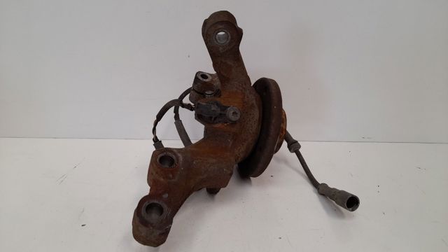 Mangueta delantera izquierda 8200171673 RENAULT