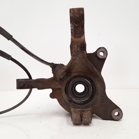 Mangueta delantera izquierda 8200171673 RENAULT