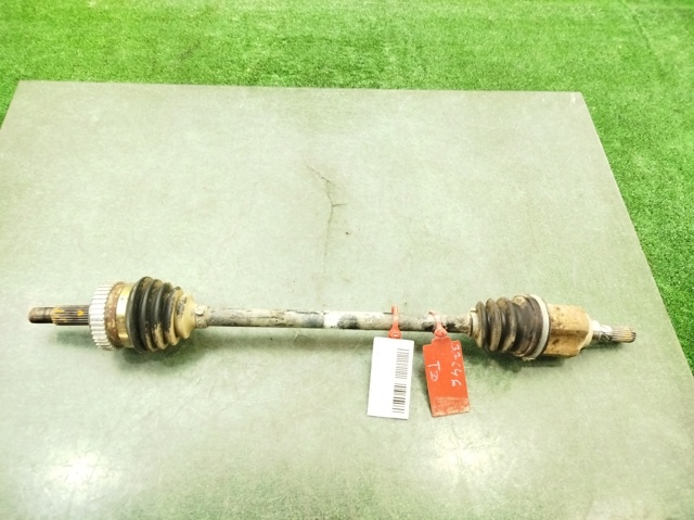 RENAULT 8200174903 Semieje trasero derecho  disponible Lugo