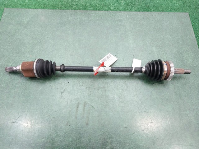 8200174903 Semieje trasero derecho  disponible Utrera