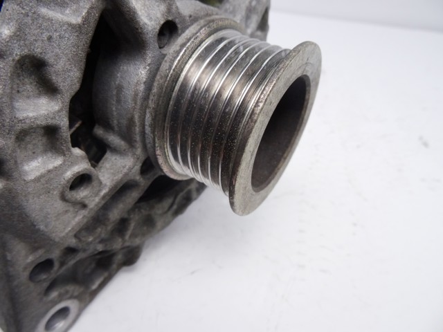 8200175210 RENAULT Alternador  en stock Huelva