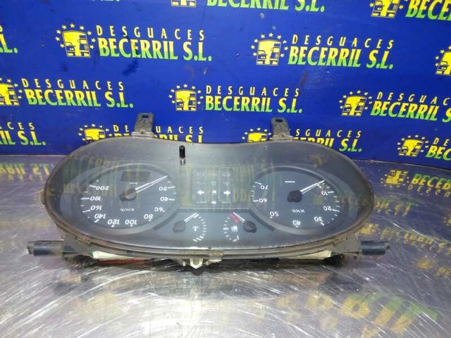 RENAULT 8200176654 Cuadro instrumentos  en stock Salamanca