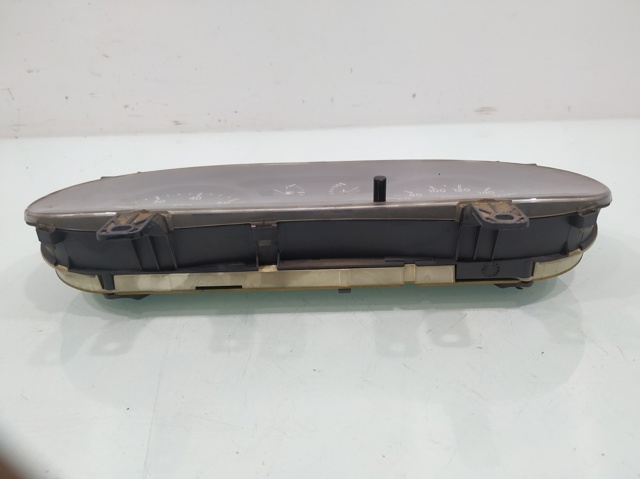 8200176654 RENAULT Cuadro instrumentos  en stock Gandía