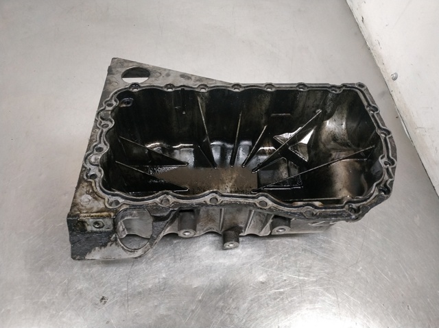 8200185680 RENAULT Cárter de aceite  comprar en Jaén