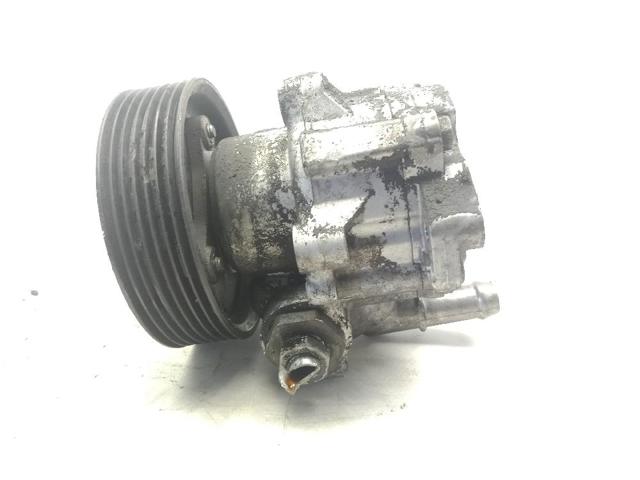 8200193992A RENAULT Bomba de dirección comprar Alcalá