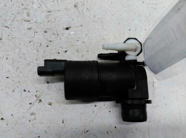 RENAULT 8200194414 Bomba de agua limpiaparabrisas, delantera comprar Pamplona