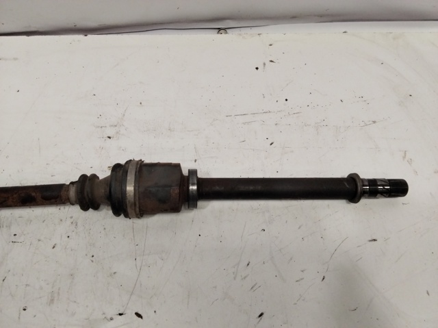 RENAULT 8200198015 Semieje delantero derecho comprar Barcelona