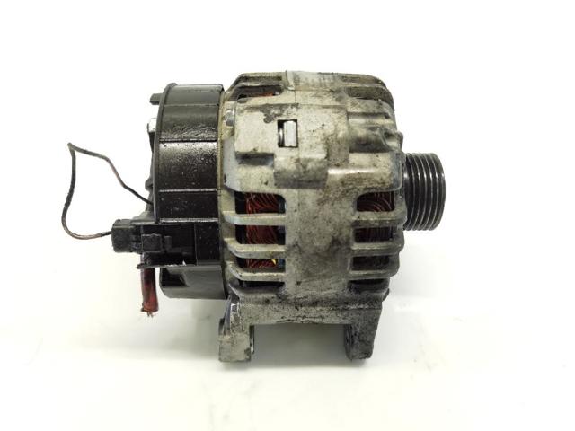 8200206251 RENAULT Alternador  disponible Ourense