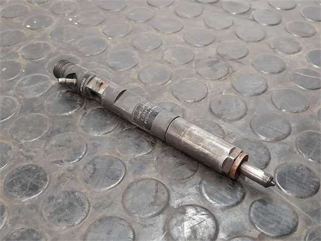 RENAULT 8200206565 Inyector  en stock Salamanca