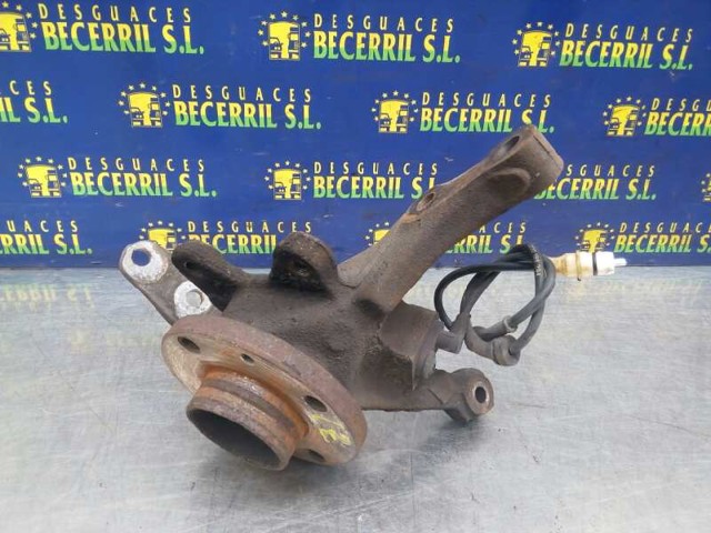 RENAULT 8200207303 Mangueta delantera izquierda  en stock Valencia