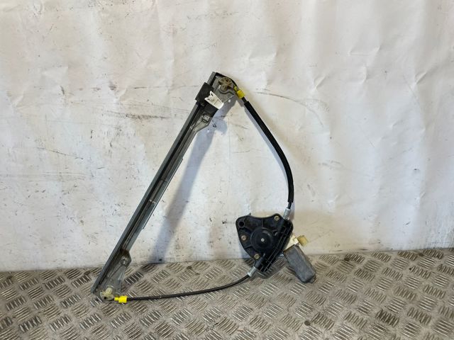 82002098 Mecanismo de elevalunas de la puerta delantera izquierda  disponible Málaga