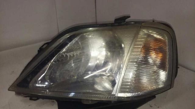 RENAULT 8200211005 Faro izquierdo  disponible Valladolid