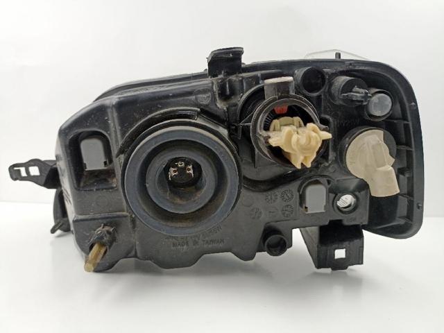 8200211006 RENAULT Faro derecho  en stock Huelva