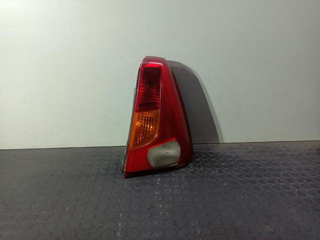 8200211019 RENAULT Piloto trasero derecho  en stock Gandía