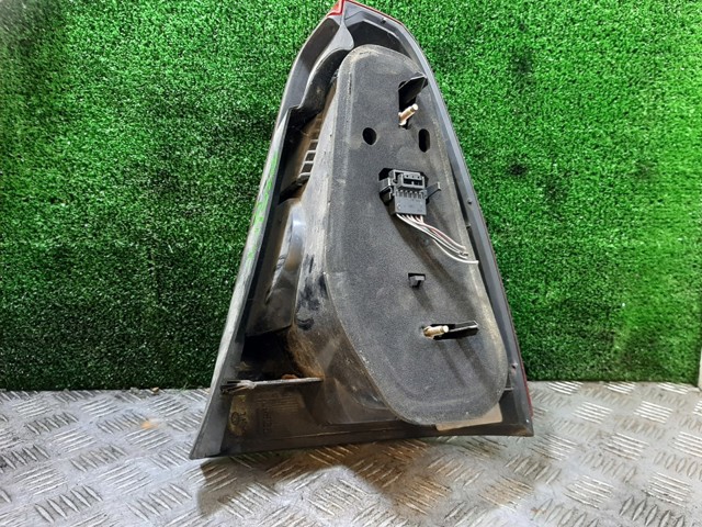 RENAULT 8200211020 Piloto trasero izquierdo  disponible Lugo