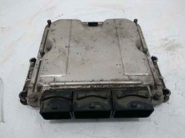 RENAULT 8200211711  en stock Terrassa