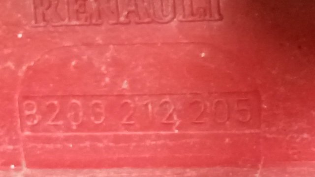 8200212205 RENAULT Piloto trasero izquierdo  disponible Alicante