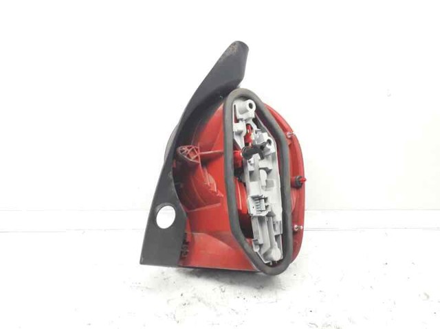 RENAULT 8200212205 Piloto trasero izquierdo comprar Pamplona