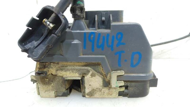 8200212467 RENAULT Cerradura de la puerta trasera derecha comprar Alcalá