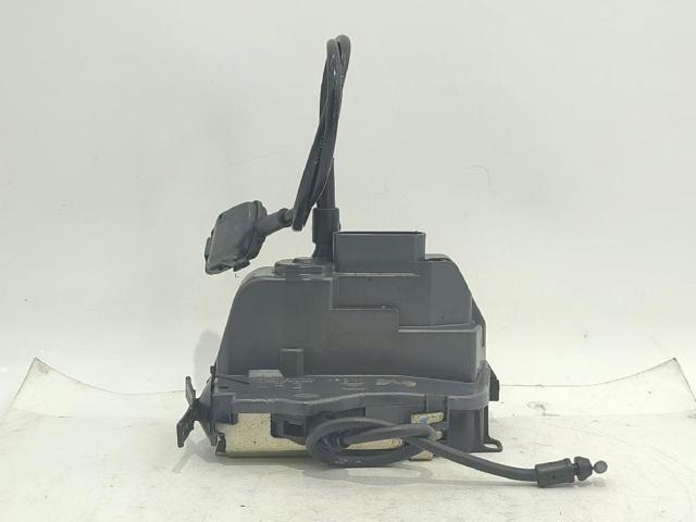 8200212468 RENAULT Cerradura de puerta trasera izquierda  disponible Alicante