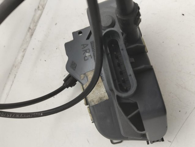 8200212468 RENAULT Cerradura de puerta trasera izquierda comprar Madrid