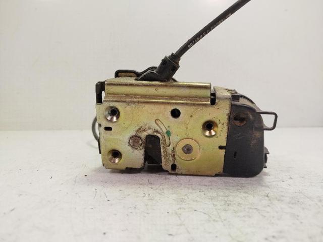 8200212468 RENAULT Cerradura de puerta trasera izquierda  en stock Córdoba