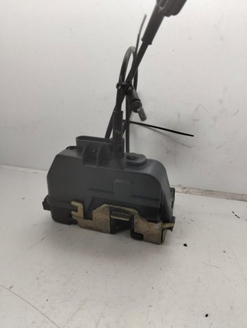 8200212468 Cerradura de puerta trasera izquierda  en stock Sabadell