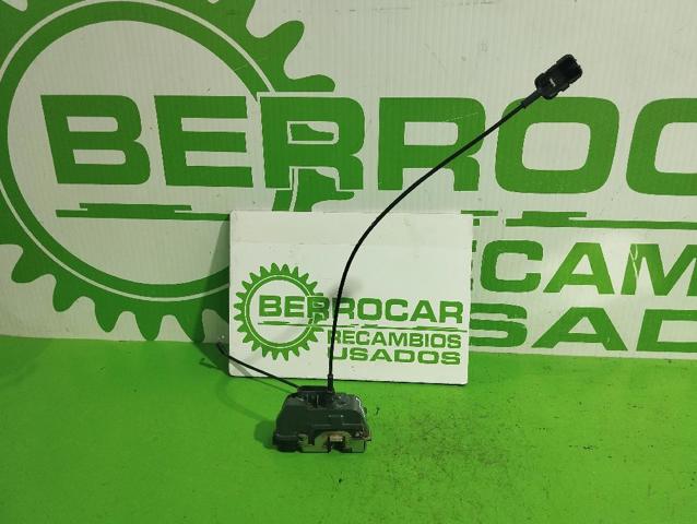 8200212468 RENAULT Cerradura de puerta trasera izquierda  en stock Córdoba