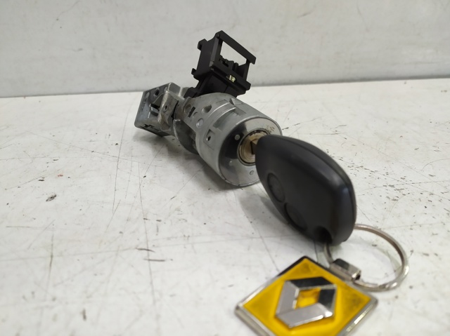 8200214168 RENAULT Bombín de arranque  en stock Gandía