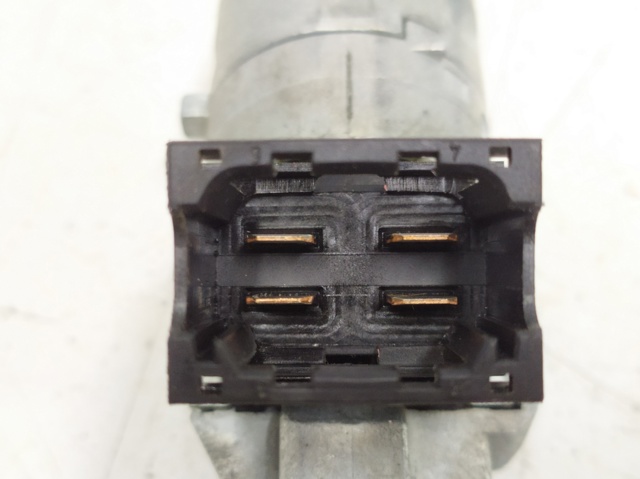 8200214168 Cerradura de encendido  disponible Málaga