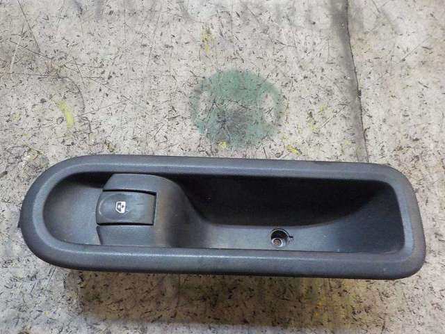 RENAULT 8200214936 Botón de encendido del motor del elevalunas trasero comprar Barcelona