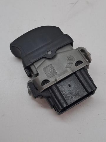 8200214936 Botón de encendido del motor del elevalunas trasero  comprar en Pontevedra