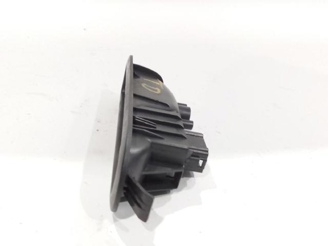 8200214936 Botón de encendido del motor del elevalunas trasero  disponible Burgos