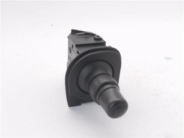 8200216462 Conmutador de la columna de dirección completo  disponible Burgos
