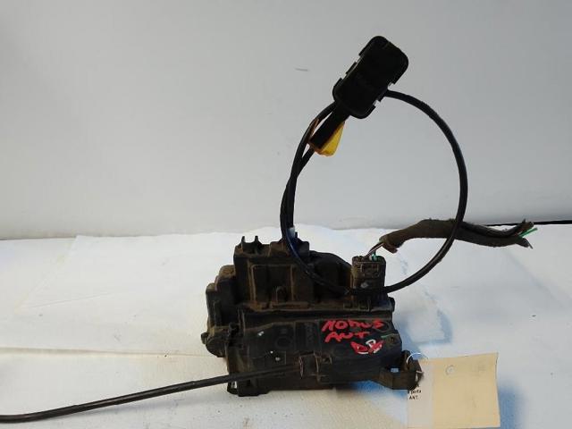 8200219247 Cerradura de puerta delantera derecha  disponible Burgos