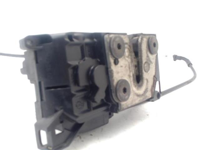8200219247 RENAULT Cerradura de puerta delantera derecha  en stock Córdoba
