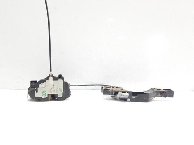 Cerradura de puerta delantera derecha 8200219247 Renault (RVI)