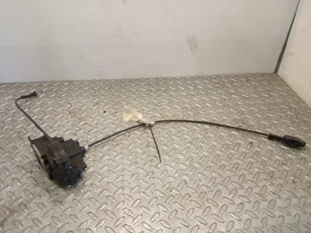 Cerradura de puerta delantera derecha 8200219247 Renault (RVI)