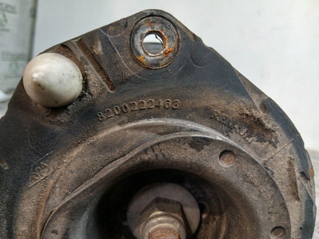 8200222463 Soporte del amortiguador delantero comprar Almería
