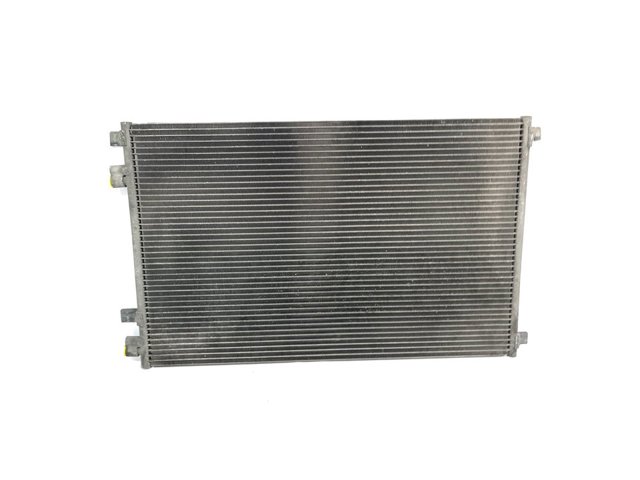 8200223000 RENAULT Condensador de aire acondicionado  comprar en Jaén
