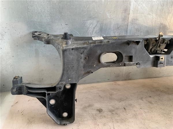 8200224763 Panel de soporte del radiador y montaje de faros  comprar en Reus