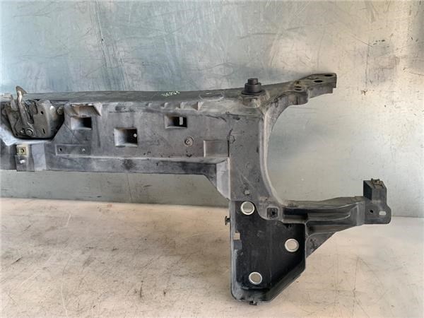8200224763 Panel de soporte del radiador y montaje de faros  comprar en Pontevedra